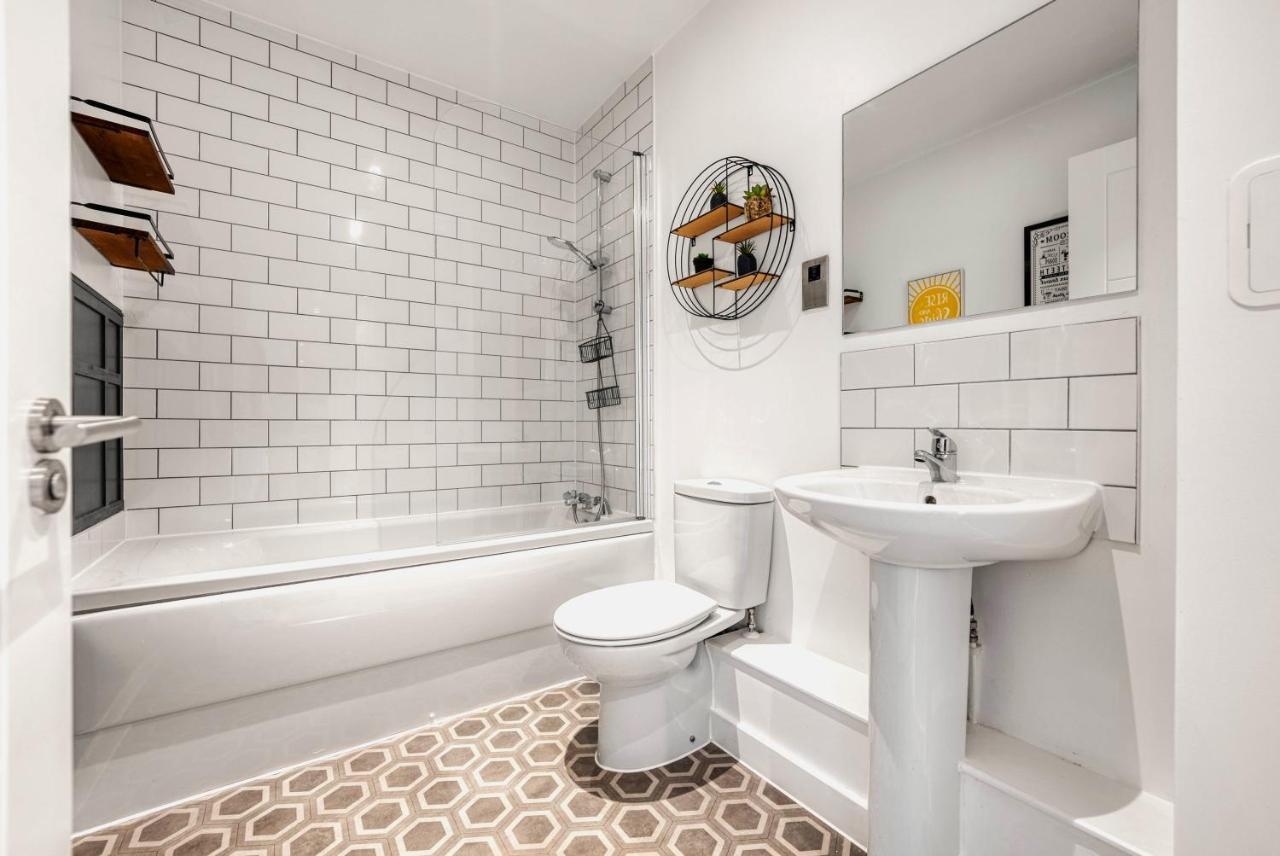 The Post House Two By Fortuna Property 글로스터 외부 사진