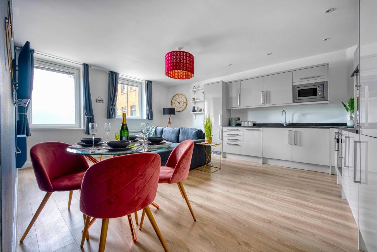 The Post House Two By Fortuna Property 글로스터 외부 사진